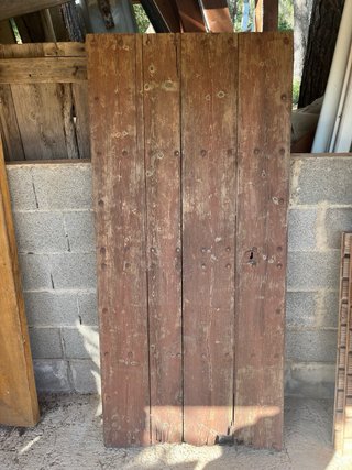 Puerta madera exterior rústica