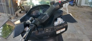 Suzuki Burgman 400 Blanca