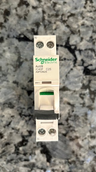 Interruptor Magnetotérmico Schneider Acti9 iC40