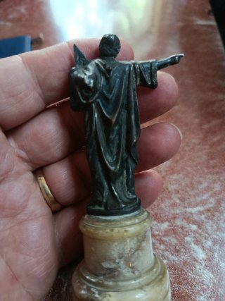 Antiguo Figura religiosa San Pancracio base mármol