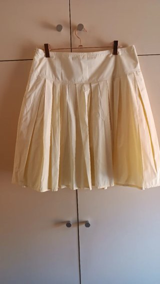 Falda Celyn B vuelo plisada amarillo pálido T.42