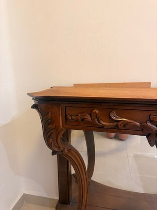 Mueble recibidor madera maciza tallada