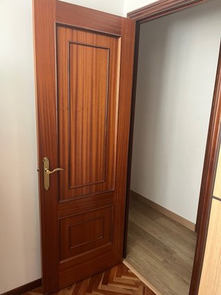 Puerta madera maciza roble