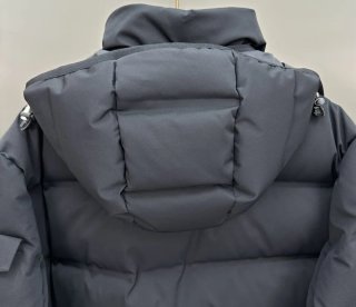 Chaqueta Moncler Negra Plumas