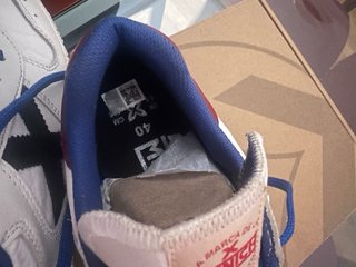 Zapatillas Munich blancas azul y granate