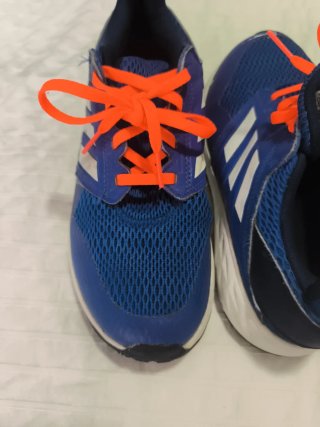 Zapatillas Adidas Azul Talle UK 5.5. como nueva