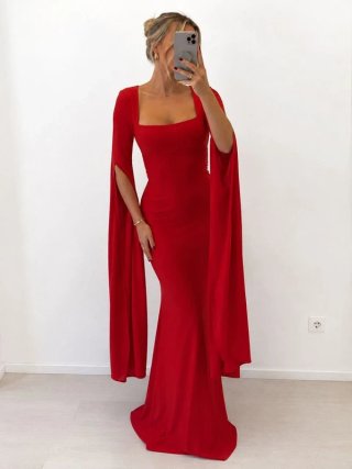 Vestido rojo largo fiesta mangas capa