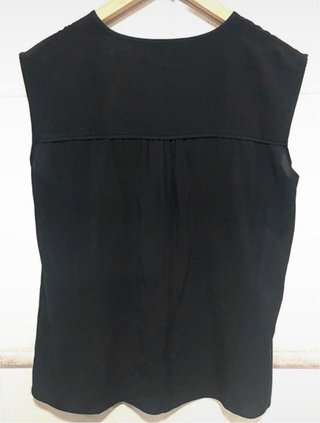 Blusa negra sin mangas Calvin Klein