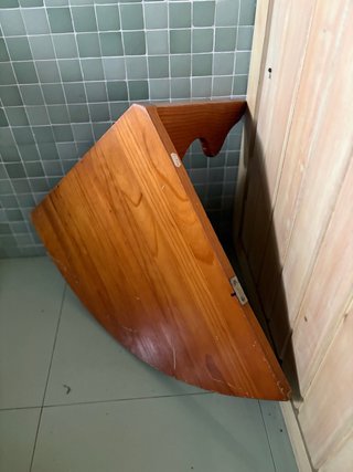 Estantería esquinera de pino
