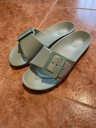 Chanclas / Slides