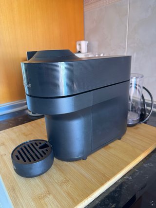 Cafetera Nespresso Vertuo Negra
