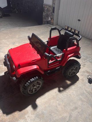 Jeep ,Coche eléctrico infantil todoterreno rojo