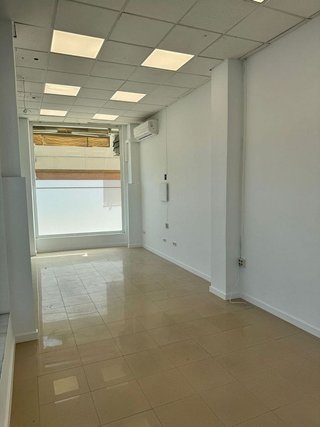 Local comercial en alquiler en Vista Azul - Consolación en Dos Hermanas