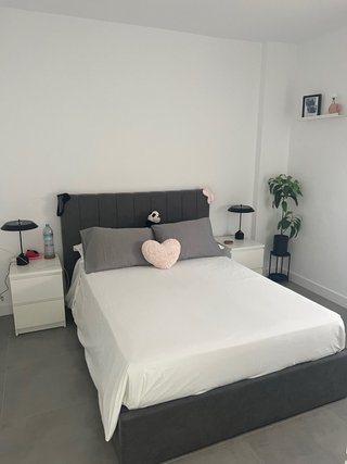Cama tapizada gris + Colchón Flex Silver