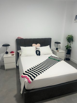 Cama tapizada gris + Colchón Flex Silver