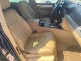 Volkswagen Touareg 3.0 v6. 240cv todo al dia