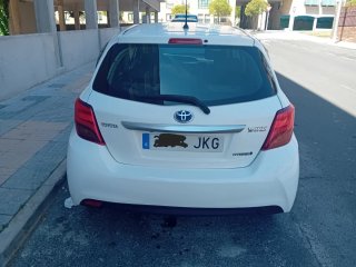 Toyota Yaris 2015