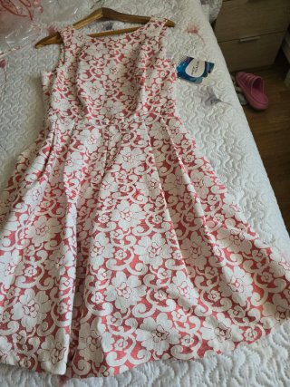 Vestido de fiesta blanco y rojo