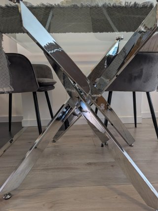 Mesa de comedor de cristal