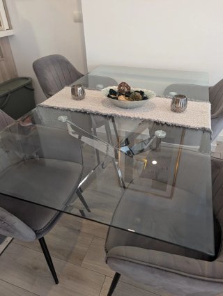 Mesa de comedor de cristal