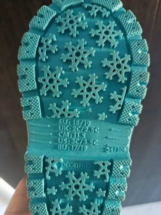 Mono y botas de esquí infantil