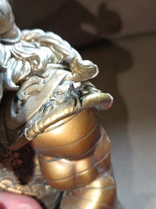 Figura Odín pintura Bronce Marvel