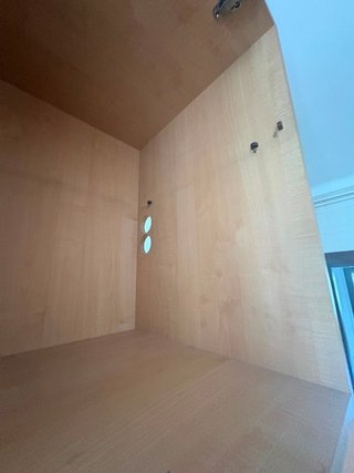 Mueble de cocina alto beige y madera