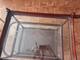 Camarera madera y cristal