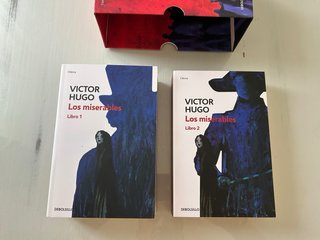 Los miserables (estuche) (CLÁSICA) (Spanish Edi...