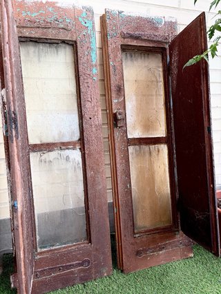 Ventanas antiguas con cuarterón