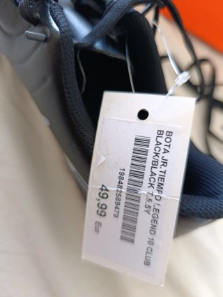 Botas de fútbol Nike nuevas sin usar