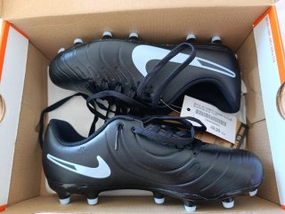 Botas de fútbol Nike nuevas sin usar
