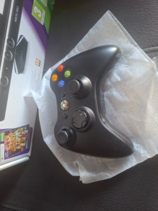 Xbox 360 Kinect 4GB Negro