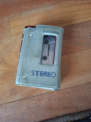 Walkman Sanyo M 4440 Vintage Rojo