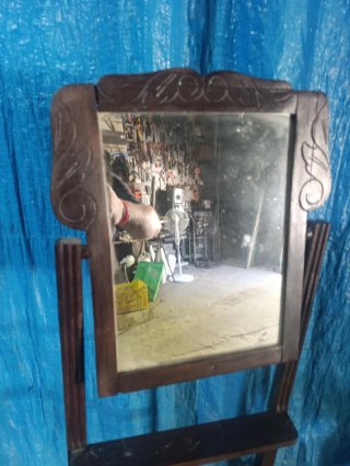 Tocador antiguo de madera