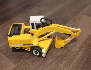 Excavadora Liebherr 912 Juguete Marca Bruder