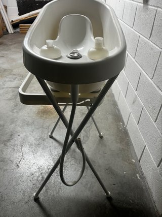 Bañera para bebé con soporte