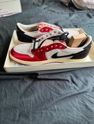 Jordan 1 Retro Low OG Talla 43