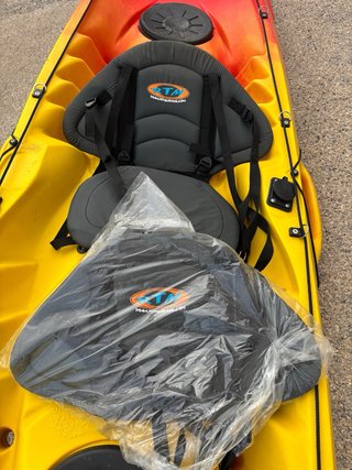 Kayak Amarillo y Rojo con Remos y Asientos