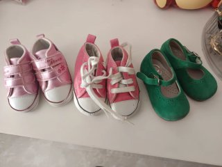 Lote Zapatos Bebé Minnie y Converse