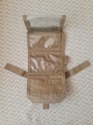 Portadocumentos Warrior Assault Systems Coyote.