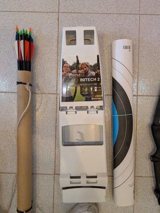 Arco Initech 2 diestra + 13 flechas + diana