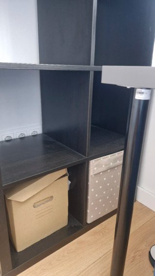 Estantería modular negra con cajones