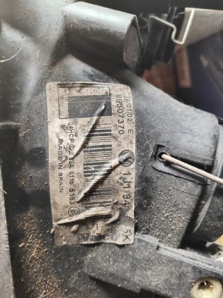 Foco Izquierdo Golf 4 (Lado Conductor)