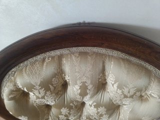 Sillón antiguo tapizado tela y madera