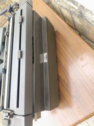 Máquina de escribir Olivetti LINEA 98 Vintage