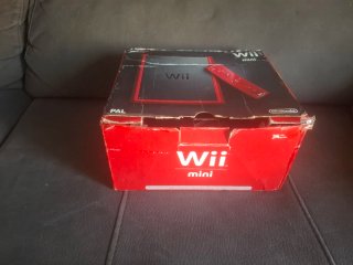Nintendo Wii Mini Negra y Roja