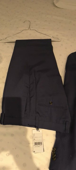 Traje Slim Fit Mango. Azul. Americana Talla 46