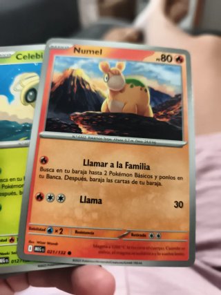 Carta Pokémon Ralts Básico 70 HP