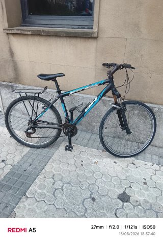 Bicicleta BH Negra y Azul